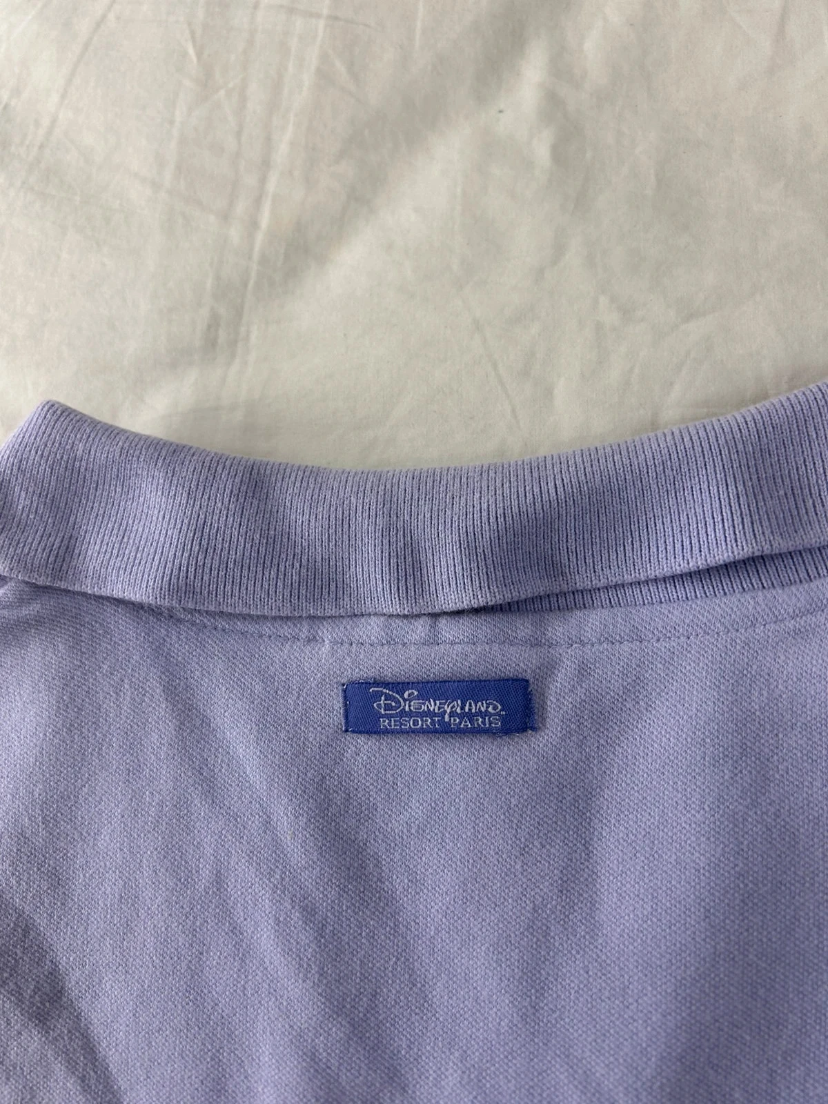 Polo violeta Lila Disneyland resort paris estilo retro Y2K logo bordado talla M – photo 14